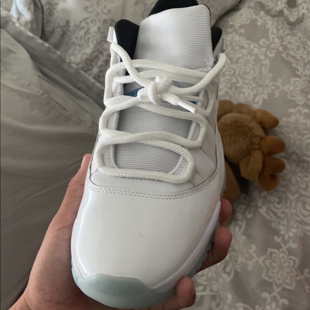 jordan 11 low legend blue